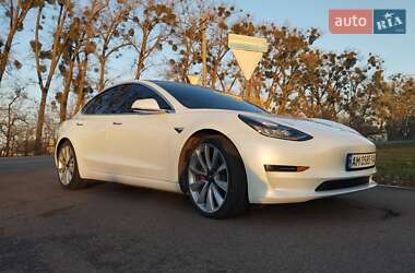 Седан Tesla Model 3 2019 в 