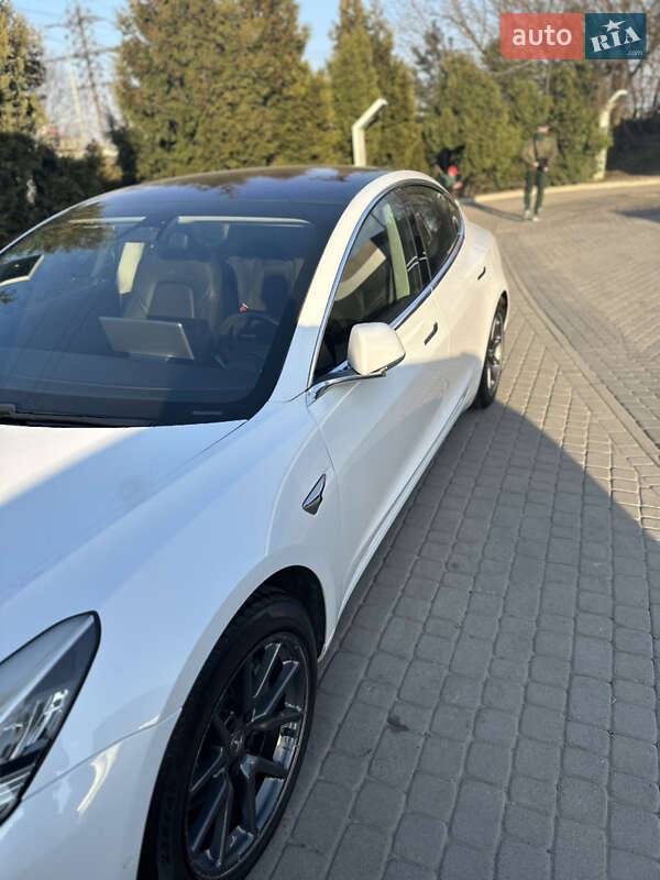 Седан Tesla Model 3 2018 в Львове фото 4 Седан Tesla Model 3 2018 в Львове