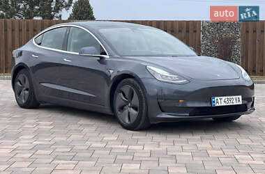 Седан Tesla Model 3 2020 в Ивано-Франковске