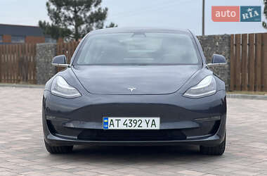 Седан Tesla Model 3 2020 в Ивано-Франковске