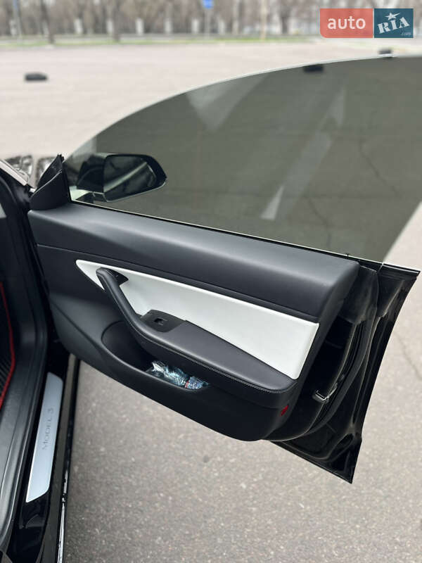 Седан Tesla Model 3 2018 в Николаеве фото 12 Седан Tesla Model 3 2018 в Николаеве