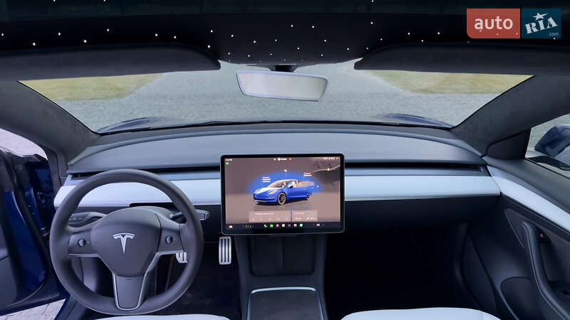 Седан Tesla Model 3 2023 в Днепре