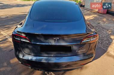 Седан Tesla Model 3 2020 в 