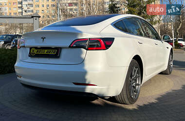 Седан Tesla Model 3 2018 в 
