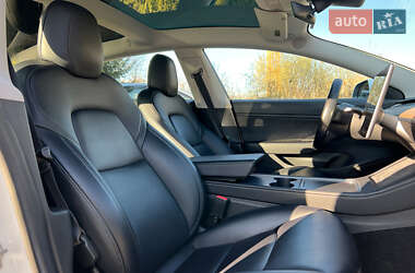 Седан Tesla Model 3 2018 в 