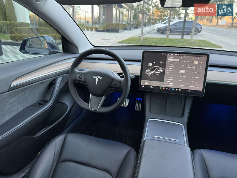 Седан Tesla Model 3 2023 в Ужгороде фото 35 Седан Tesla Model 3 2023 в Ужгороде