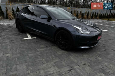 Седан Tesla Model 3 2022 в Києві