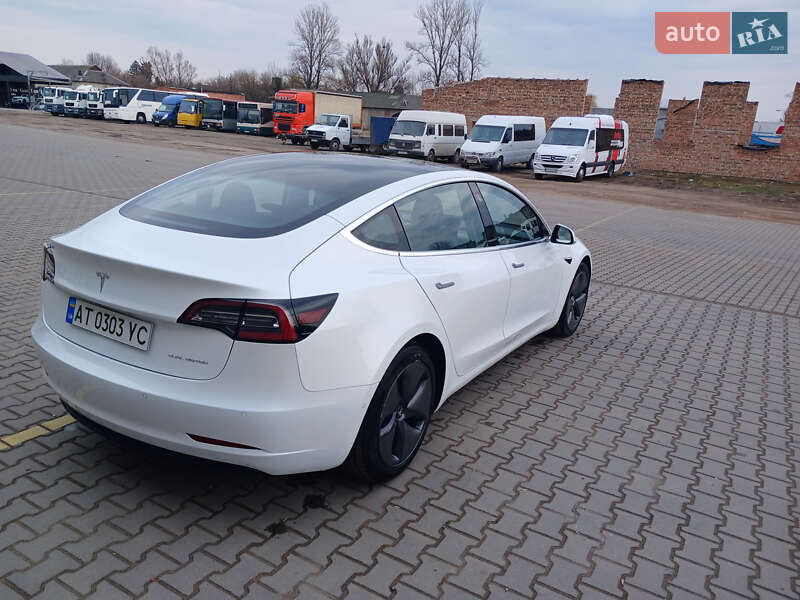 Седан Tesla Model 3 2019 в Коломиї