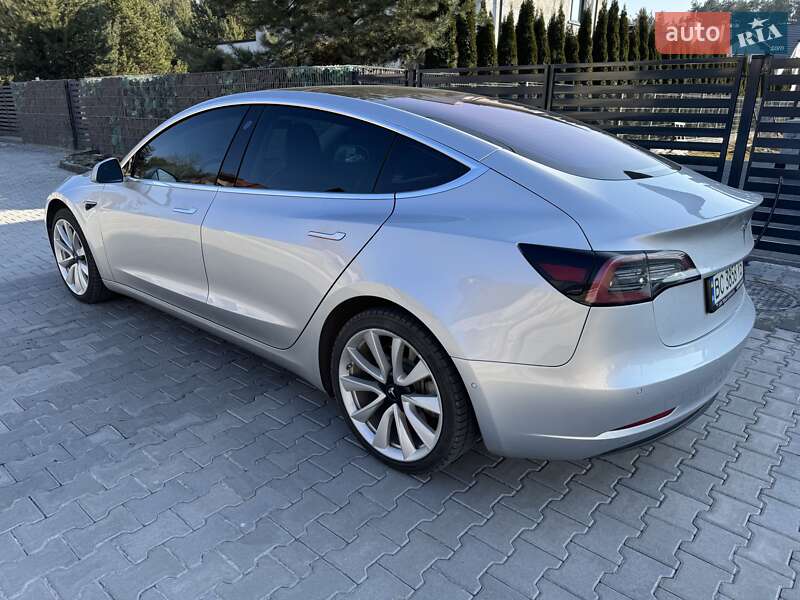 Седан Tesla Model 3 2018 в Львове фото 9 Седан Tesla Model 3 2018 в Львове