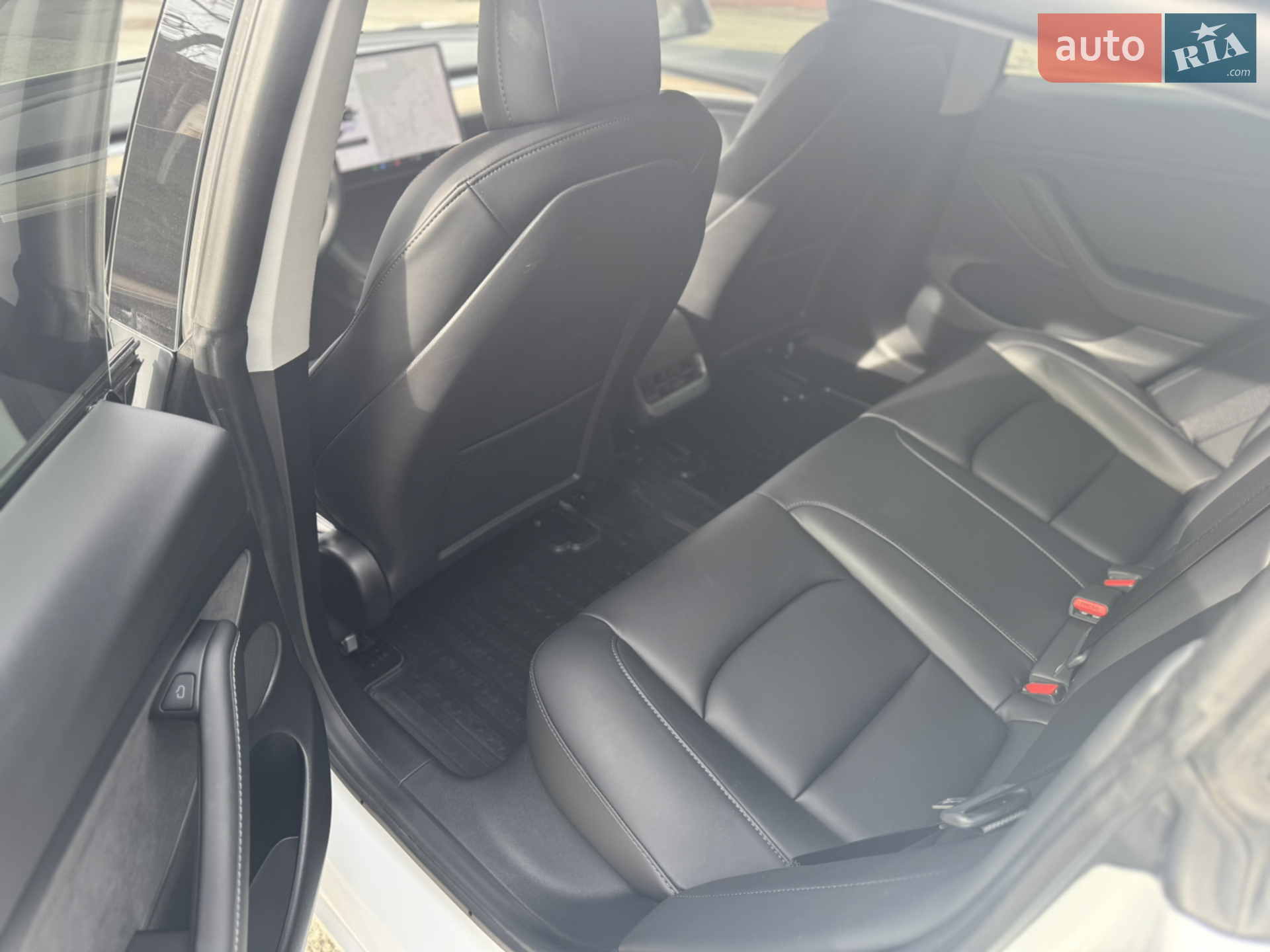 2021 Tesla Model 3 - мініатюра 11