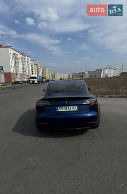 Седан Tesla Model 3 2019 в 