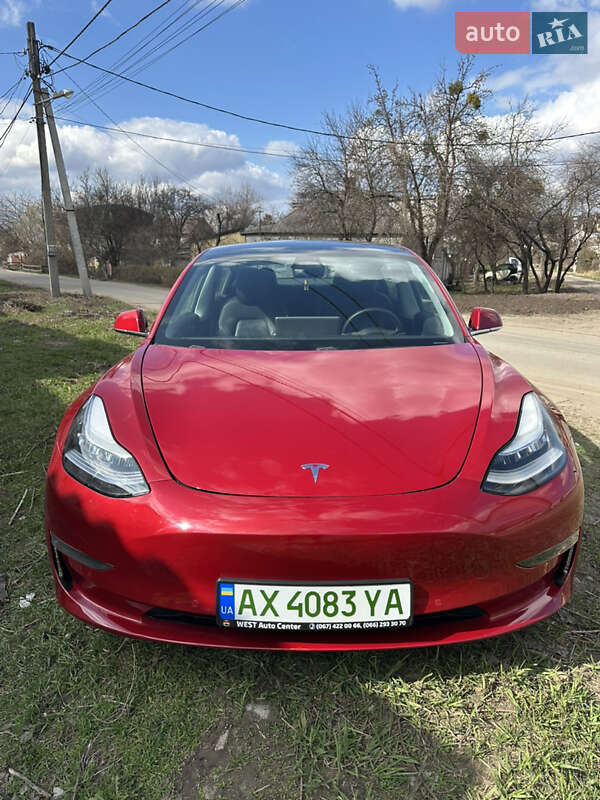 Tesla Model 3 2019