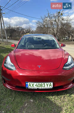 Седан Tesla Model 3 2019 в 