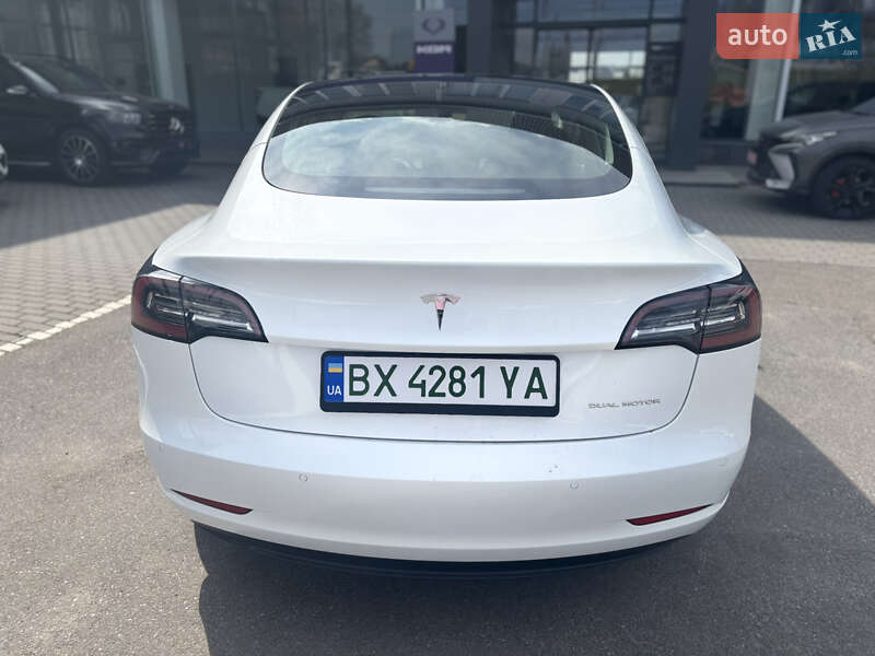 Седан Tesla Model 3 2020 в Хмельницком