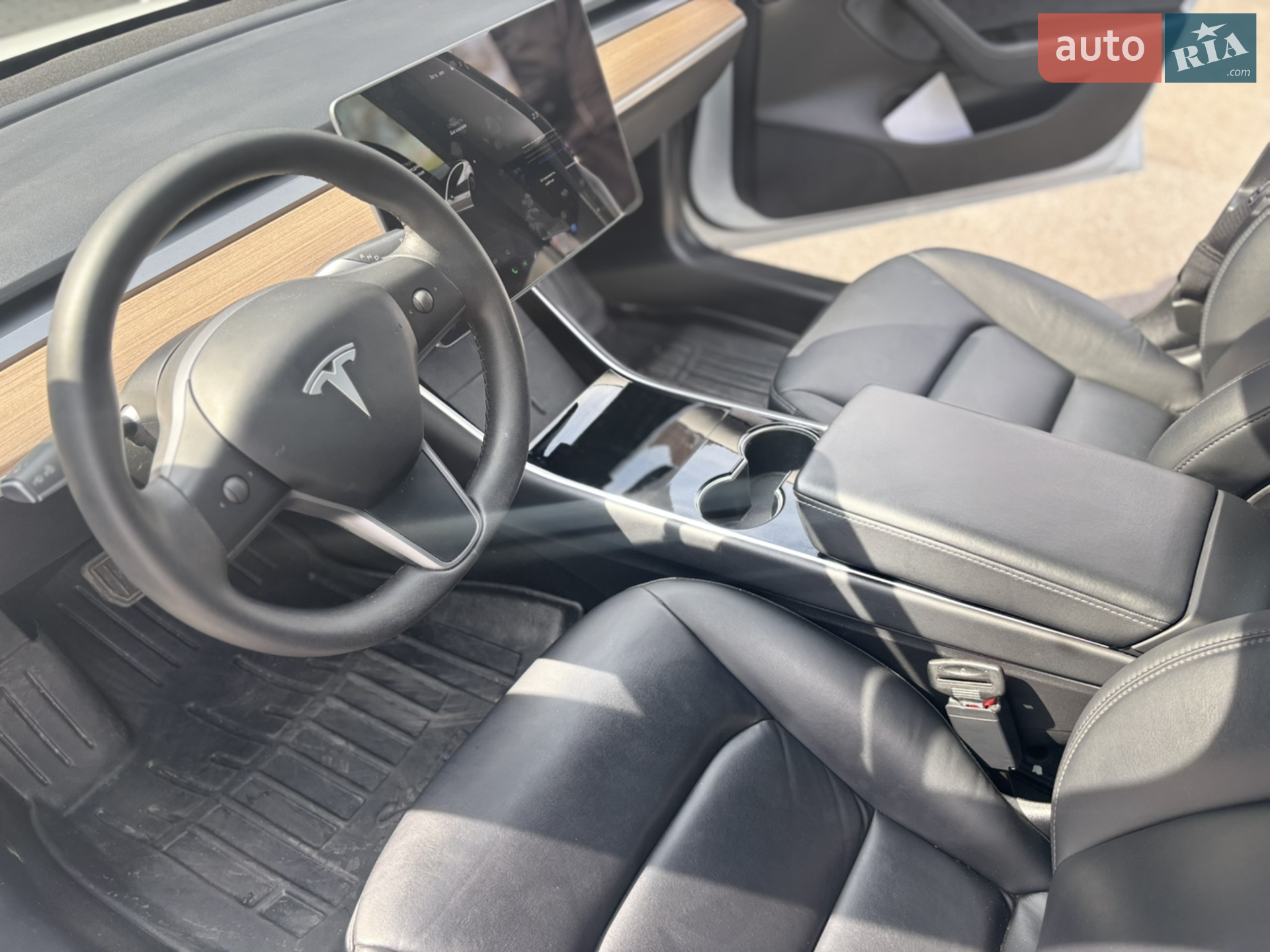 2020 Tesla Model 3 - мініатюра 19