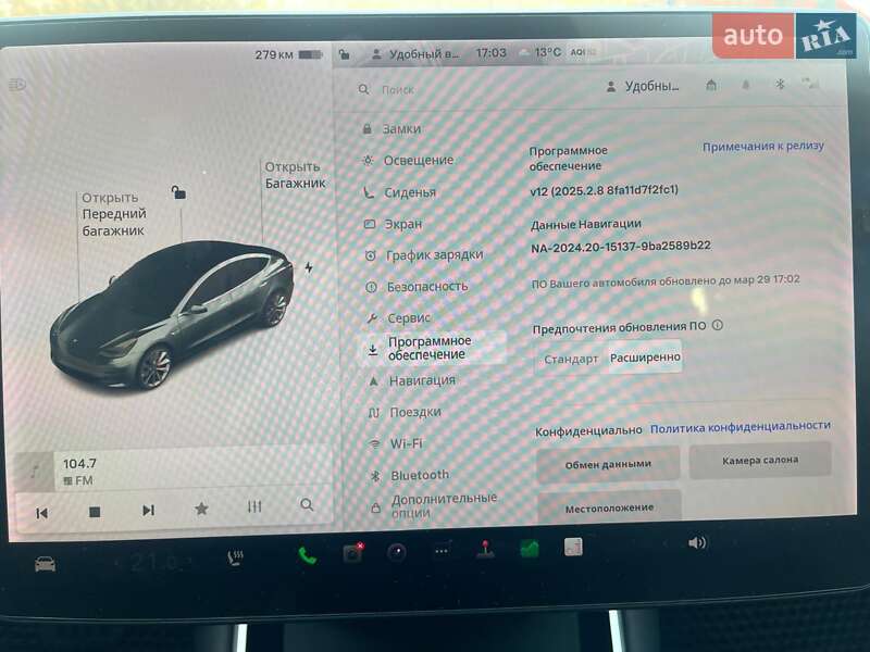Седан Tesla Model 3 2019 в Львові