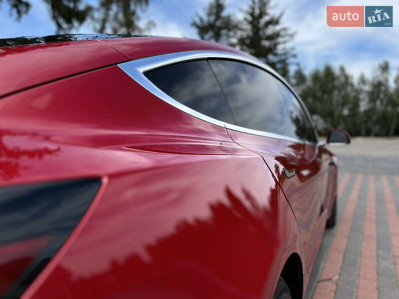 Седан Tesla Model 3 2018 в Черновцах фото 7 Седан Tesla Model 3 2018 в Черновцах