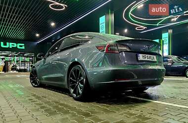 Седан Tesla Model 3 2018 в 