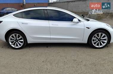 Седан Tesla Model 3 2018 в 