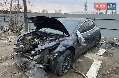 Седан Tesla Model 3 2019 в 