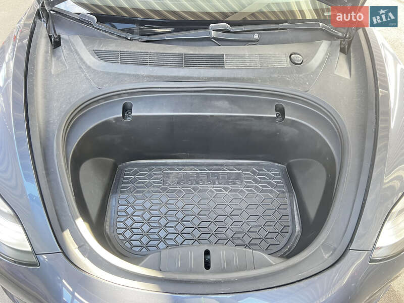 Седан Tesla Model 3 2020 в Львове фото 17 Седан Tesla Model 3 2020 в Львове