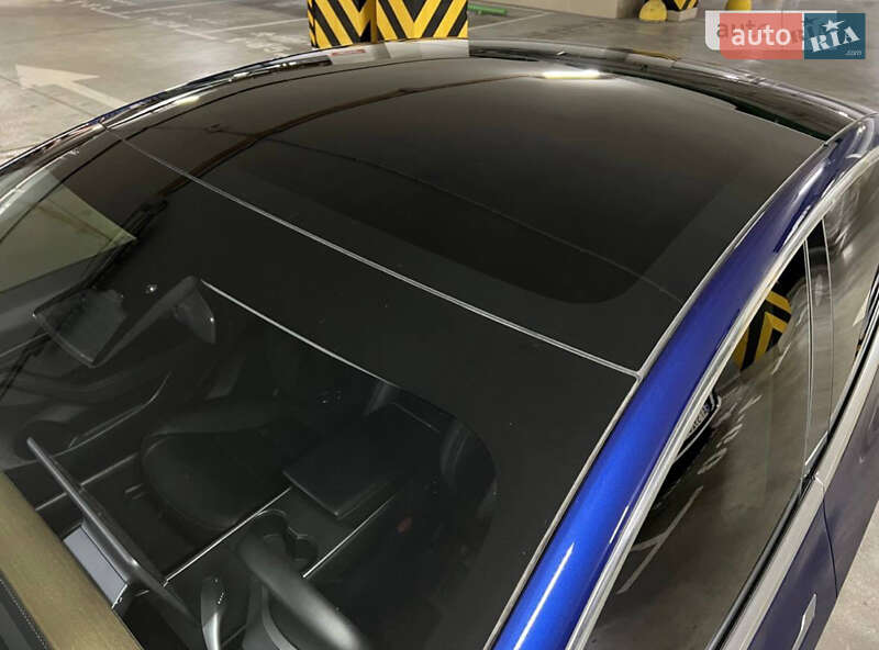 Седан Tesla Model 3 2020 в Шостці