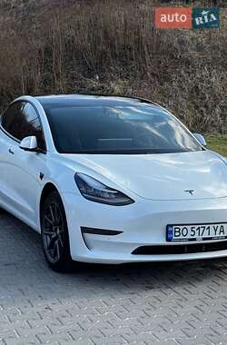 Седан Tesla Model 3 2019 в 