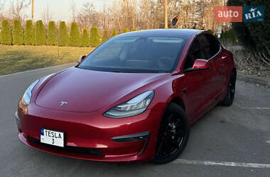 Седан Tesla Model 3 2020 в Киеве