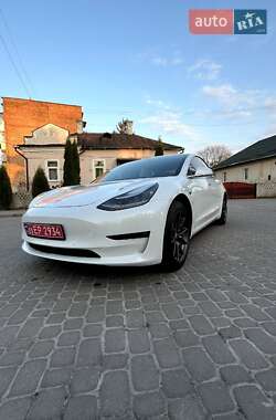 Седан Tesla Model 3 2019 в 