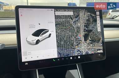 Седан Tesla Model 3 2019 в 
