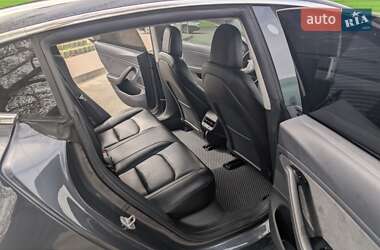 Седан Tesla Model 3 2019 в Киеве