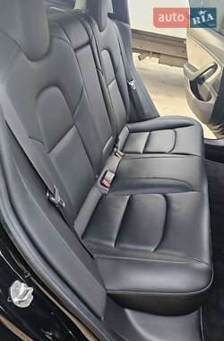 Седан Tesla Model 3 2019 в Ровно