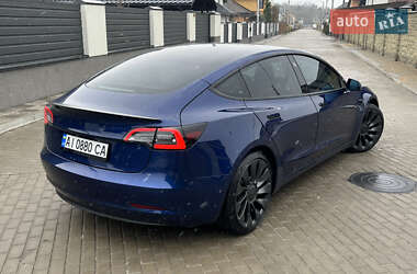 Седан Tesla Model 3 2021 в 