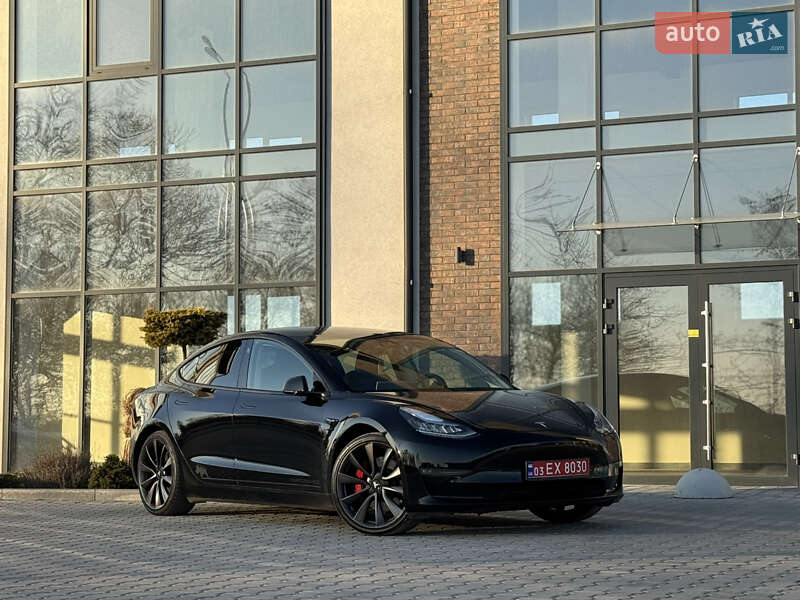 Седан Tesla Model 3 2019 в 