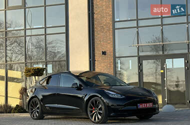 Седан Tesla Model 3 2019 в 
