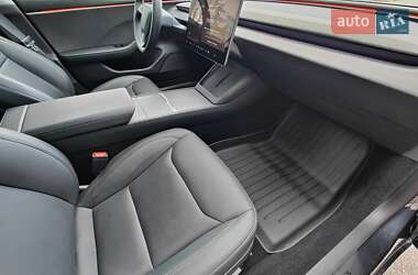 Седан Tesla Model 3 2024 в 