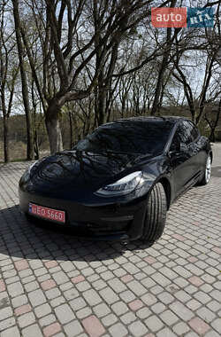 Седан Tesla Model 3 2018 в 