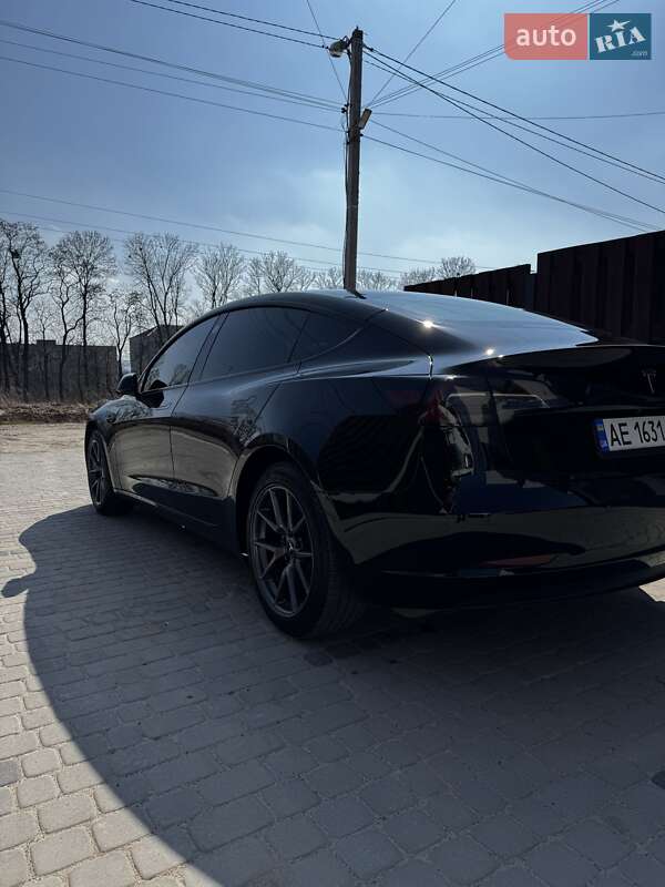 Седан Tesla Model 3 2022 в Днепре фото 5 Седан Tesla Model 3 2022 в Днепре
