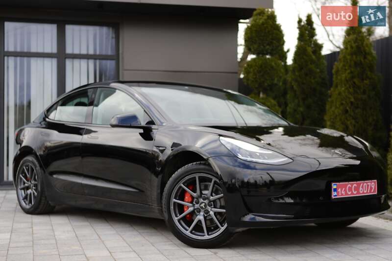 Tesla Model 3 2021