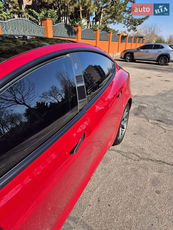 Седан Tesla Model 3 2019 в Одессе
