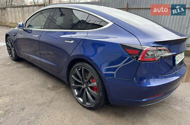 Седан Tesla Model 3 2019 в 