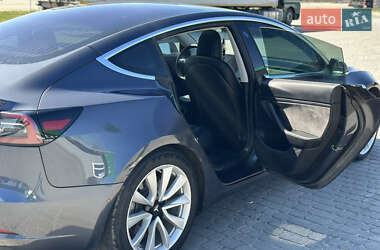 Седан Tesla Model 3 2018 в 