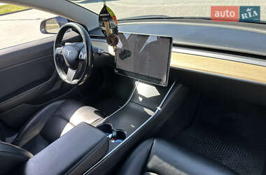 Седан Tesla Model 3 2018 в 