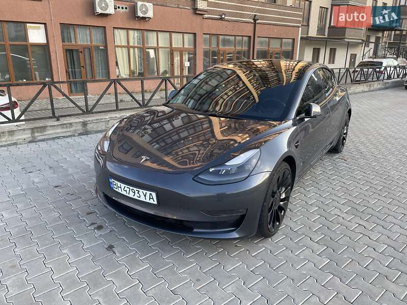 Седан Tesla Model 3 2021 в Одессе