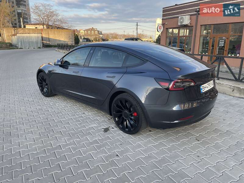 Седан Tesla Model 3 2021 в Одессе