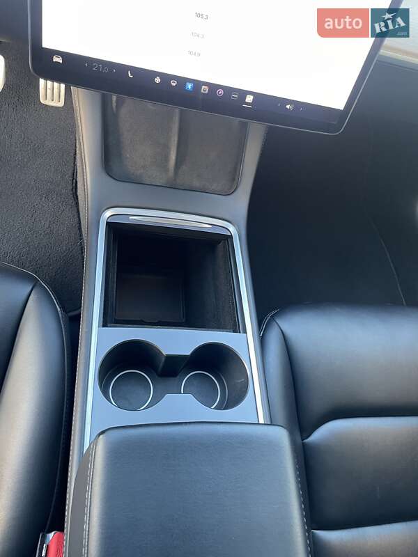 Седан Tesla Model 3 2021 в Одессе