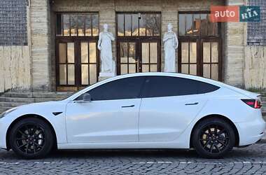 Седан Tesla Model 3 2018 в 