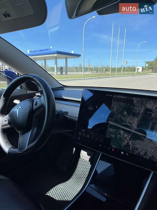 Седан Tesla Model 3 2019 в Ковеле