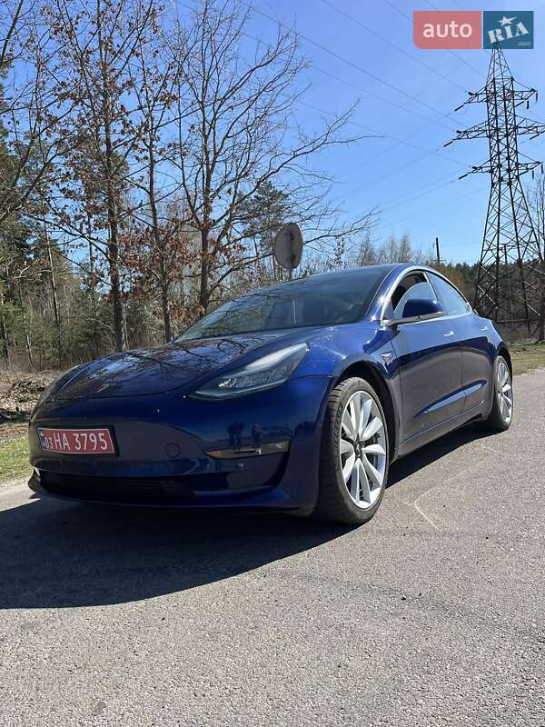 Седан Tesla Model 3 2019 в Ковеле