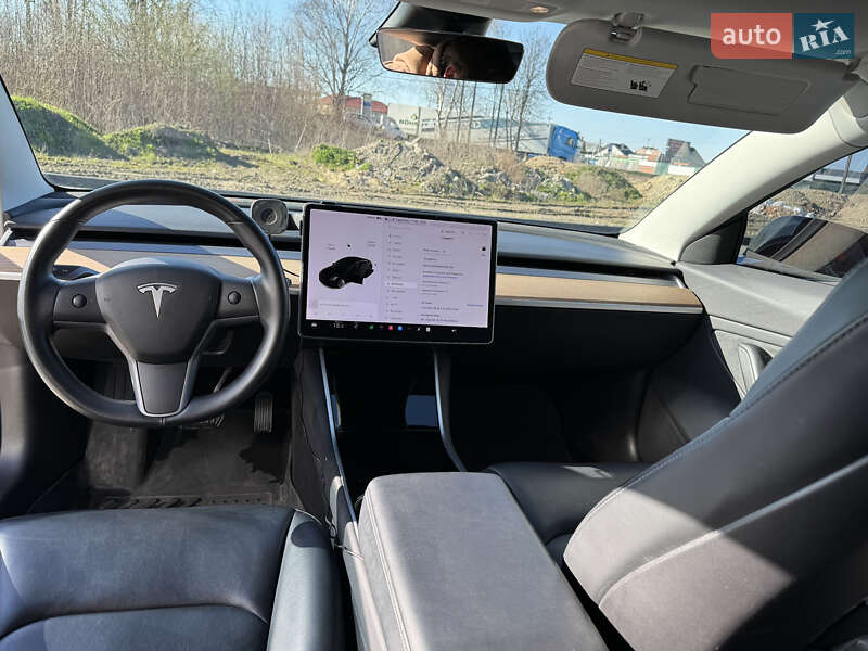 Седан Tesla Model 3 2019 в Луцке фото 15 Седан Tesla Model 3 2019 в Луцке
